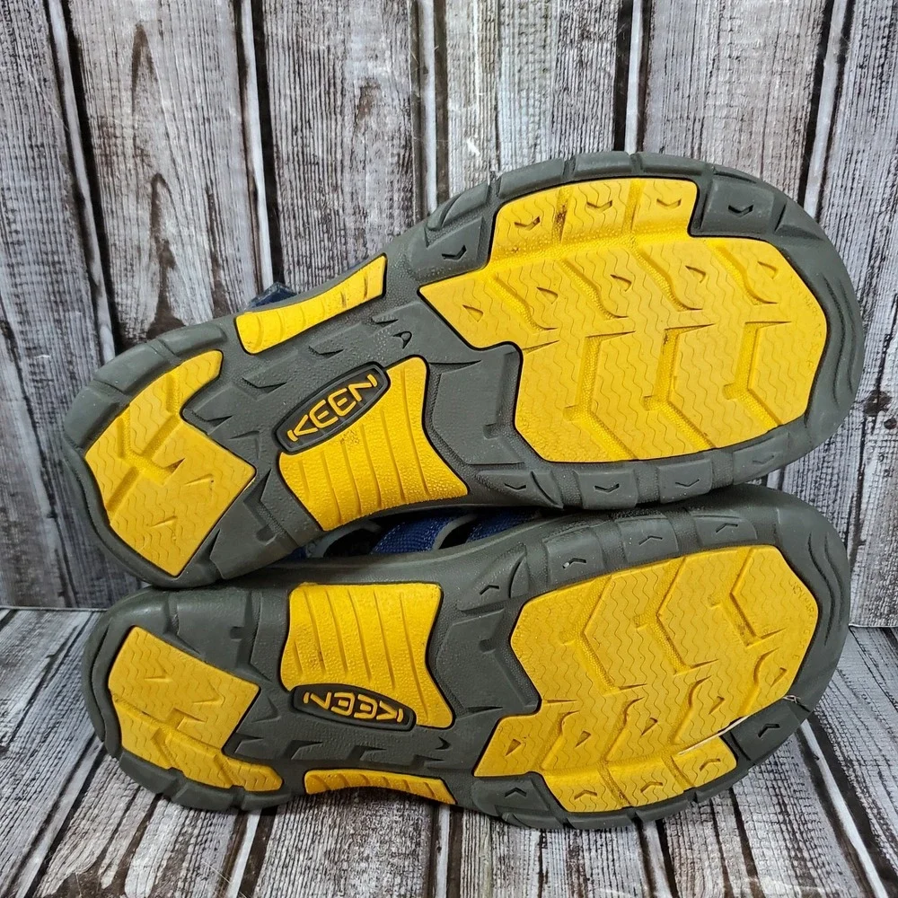 Keen Youth Newport H2 Waterproof Sandals Blue Yellow Hiking Outdoor Trail Size 6
